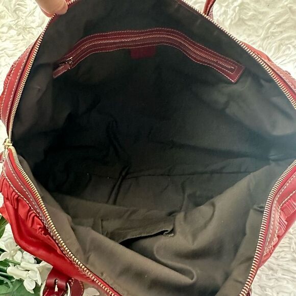 GUCCI‎ Red Leather Vintage Sabrina Top Handle Handbag Tote Ruffle Details - Picture 9 of 12